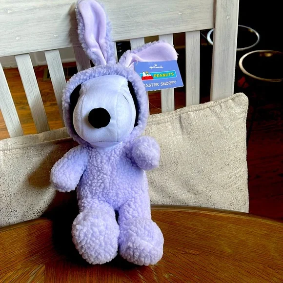 Hallmark Plus Easter Snoopy- new with tags - Picture 1 of 4